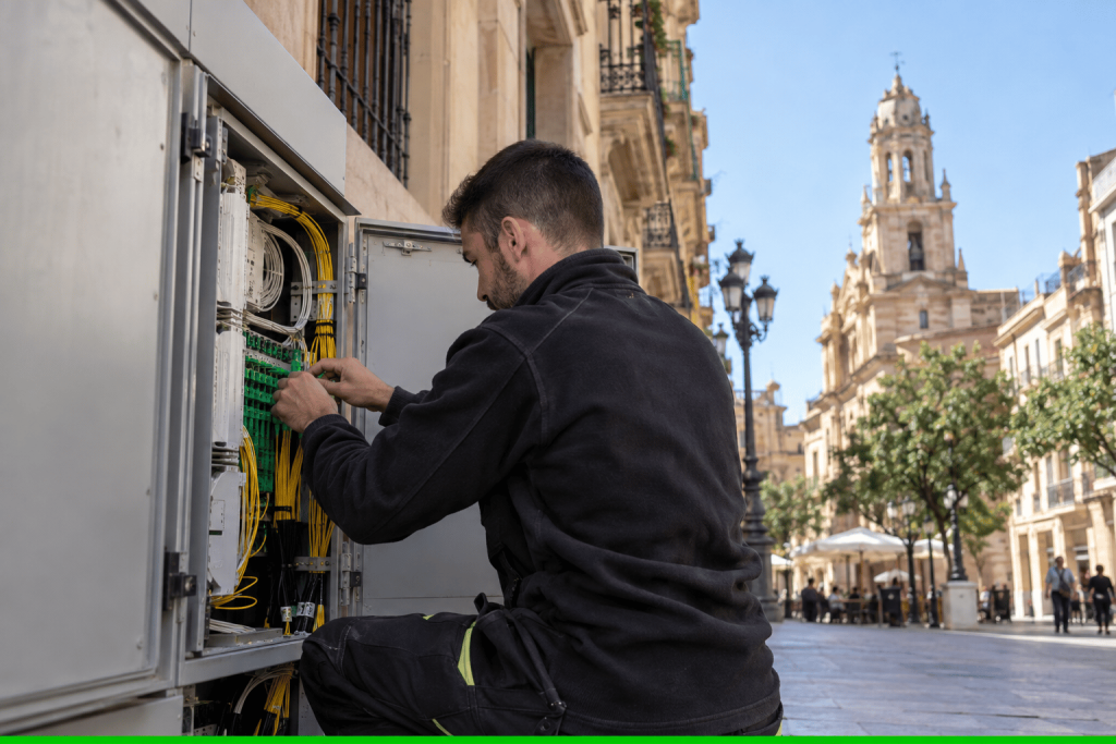 Per què triar un operador local com Epic Telecom davant de Movistar, Orange o Vodafone
